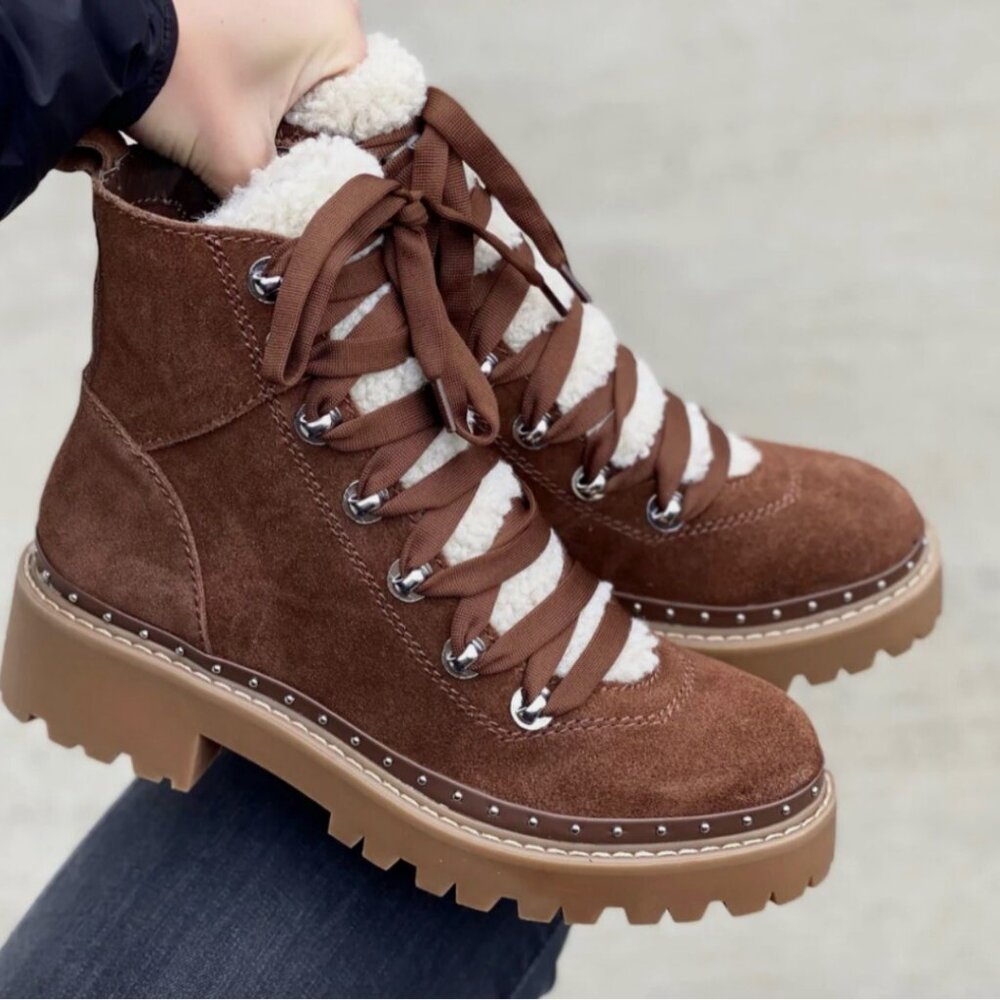 NWOB Steve Madden Rainier Platform Suede Hiking Boot